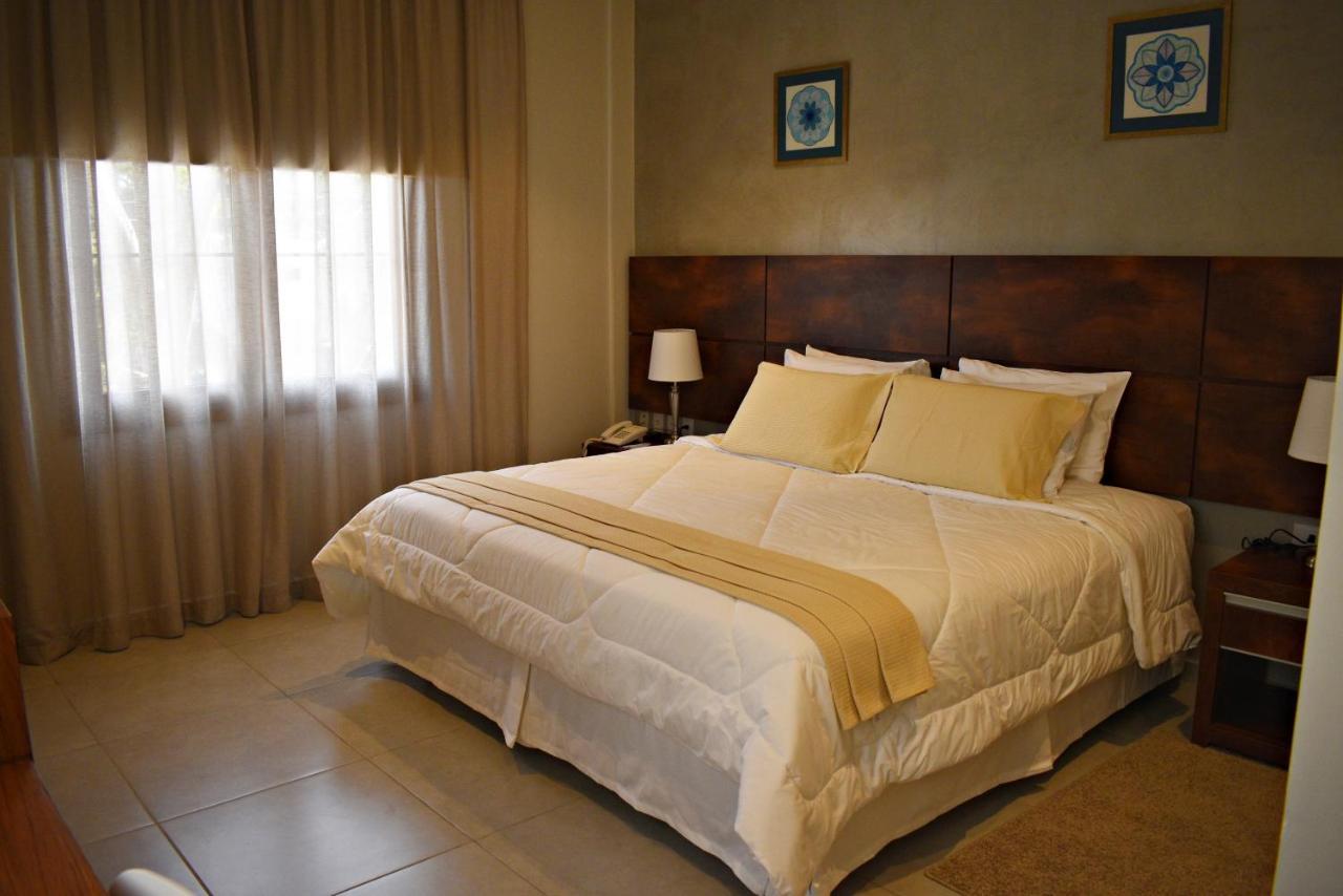 Hotel Boutique Las Hortensias Pilar ภายนอก รูปภาพ