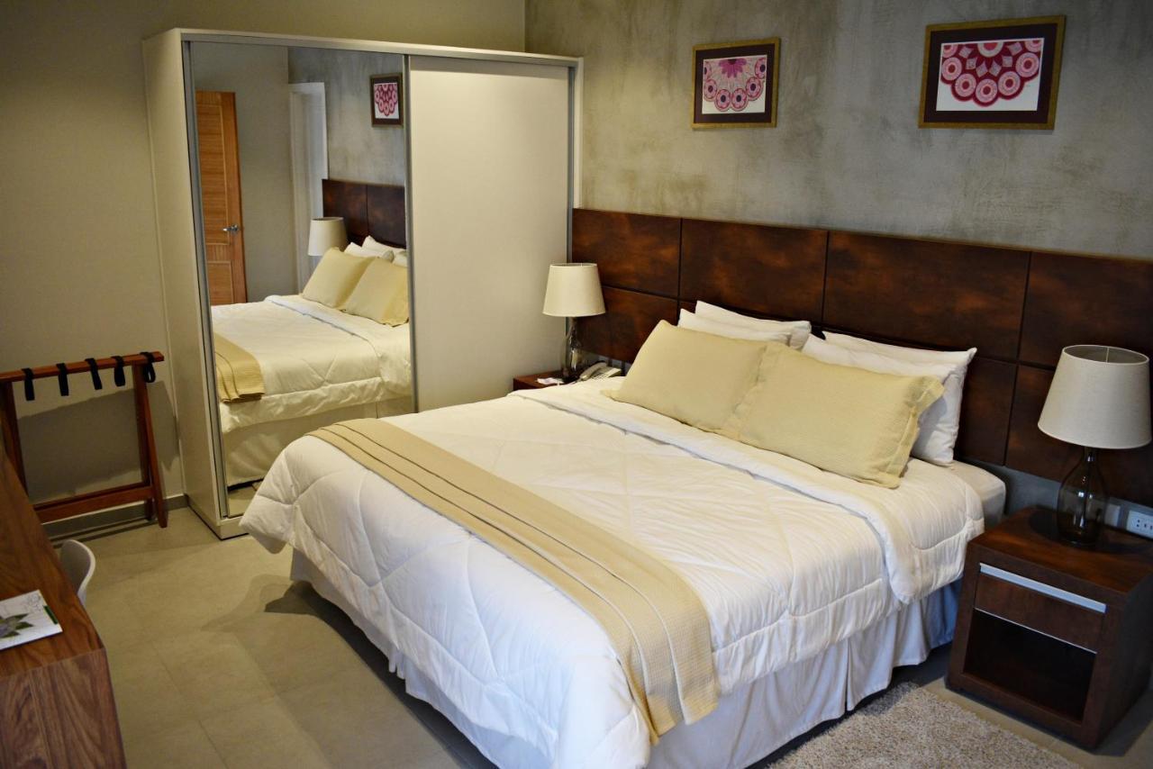 Hotel Boutique Las Hortensias Pilar ภายนอก รูปภาพ